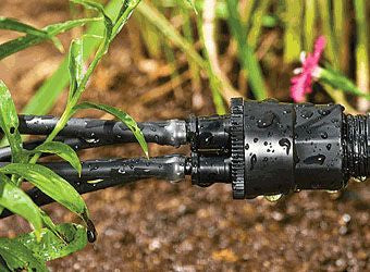DIG 4-Outlet PC Drip Mainfolds 20 GPH 1/2 FPT Emitter Bubbler, Green
