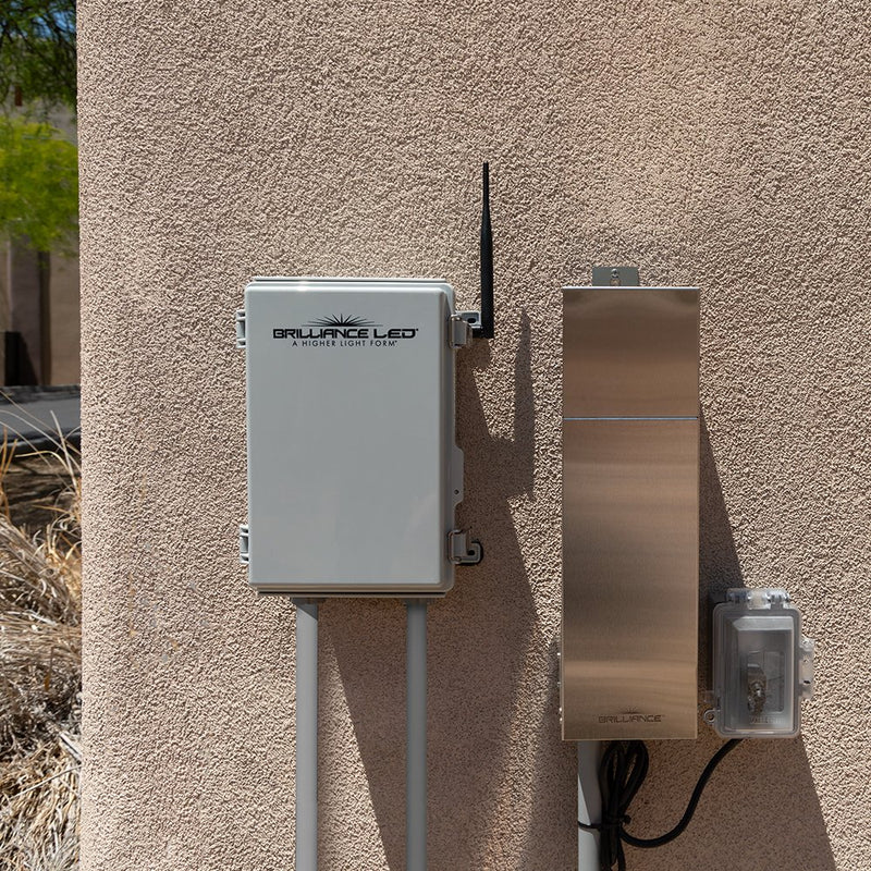 Brilliance BRI-SECTOR-SELECTOR, Sector Selector 800W Smart Controller with antenna, 4 sectors (200W each) 8-25V AC/DC inp