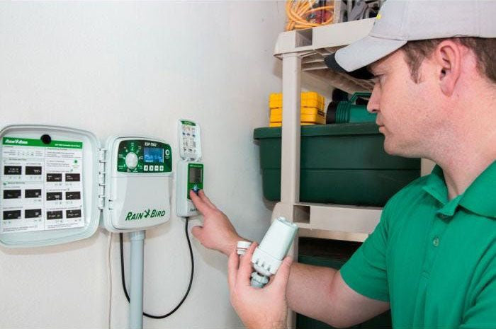 Rain Bird WR2RFC 48 Wireless Rain/Freeze Sensor System, 1 Controller
